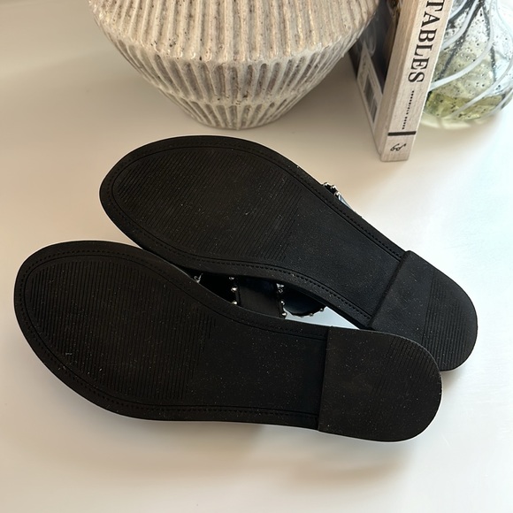 Steve Madden Black Studded Slip-on Sandals - Picture 5 of 6